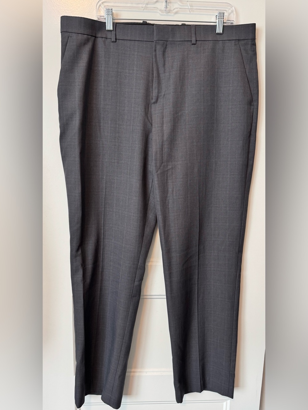 Perry Ellis Portfolio Business 
Modern Pit Dress Pants 38x32
Grey Plaid Office